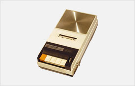 금성사, 국내 최초로 카세트 녹음기 개발 생산